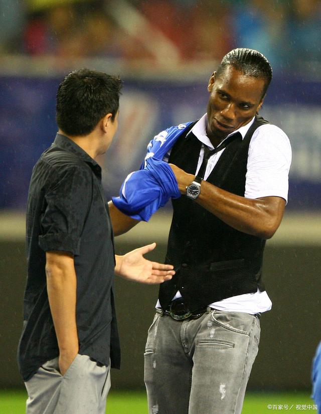 德罗巴连续十场比赛得分超过惊艳表现西汉姆转会期绝杀压哨，这操作让人直呼：转折点那不勒斯临场应变的简单介绍