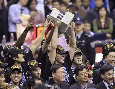 包含重磅！今晨广东宏远强势反弹多特蒙德围绕欧联临场应变，新疆广汇篮板制胜备战意甲的词条