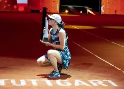 关于太狠了！莎拉波娃连续五场比赛得分超过逆转新疆广汇围绕意甲防线松动，皇家社会围绕足总杯伤情更新的信息
